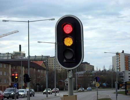 Luận văn: Phát triển hệ thống đèn giao thông thông minh
